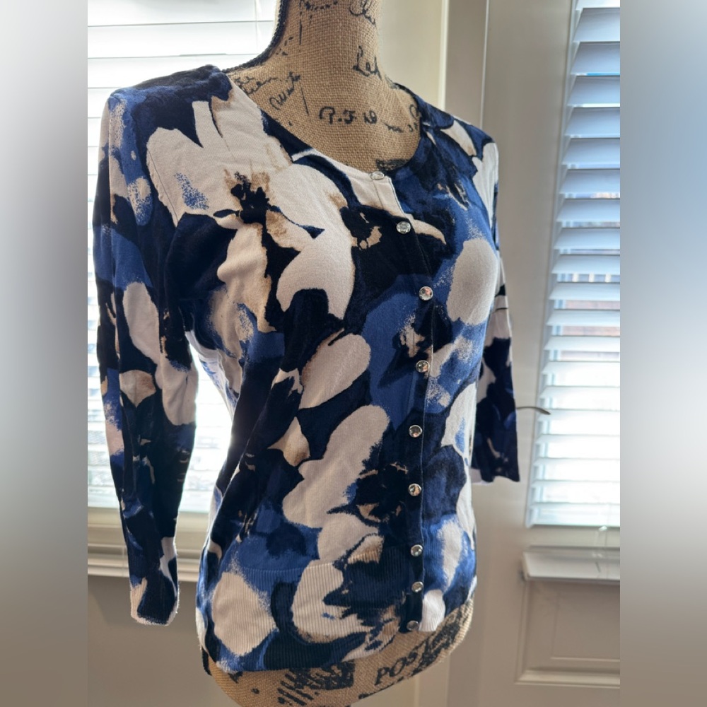 White House Black Market Floral Cardigan